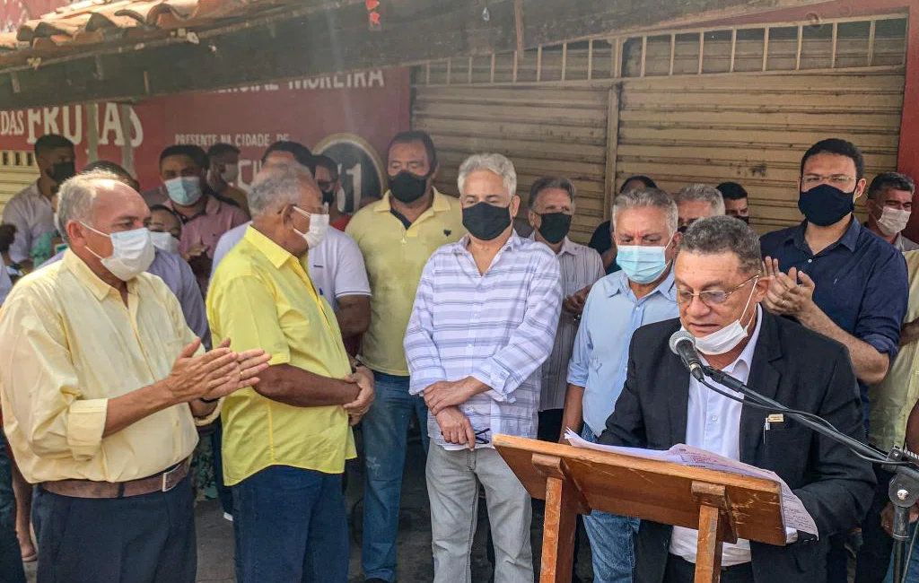 Dr. Pessoa visita mercado do Renascença II