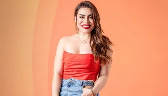 Naiara Azevedo, cantora e compositora.