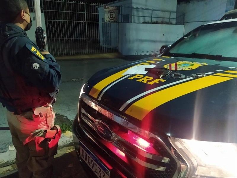 PRF prende acusado de tentativa de feminicídio em Floriano.