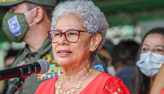 Governadora Regina Sousa