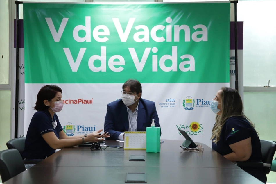 Reunião realizada entre representantes da Sesapi e do Cosems.