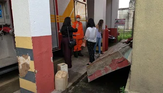 Condições precárias no Batalhão do Corpo de Bombeiros de Parnaíba.