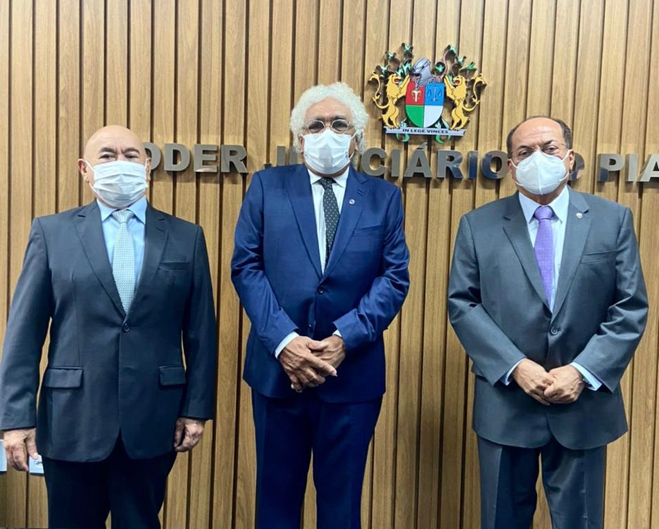 Juiz toma posse da 1° Vara dos Feitos da Fazenda de Teresina