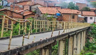 Obra de urbanização no grotão na Vila da Paz