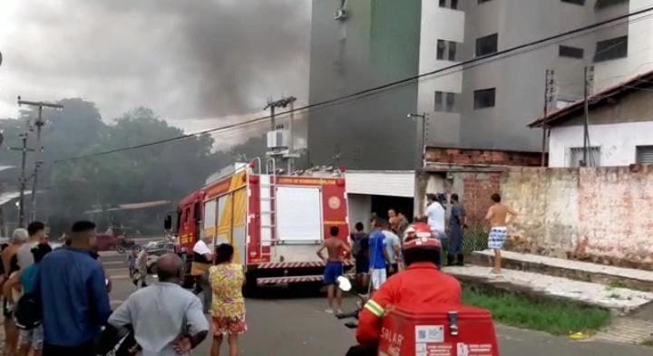 Incêndio no Ilhotas