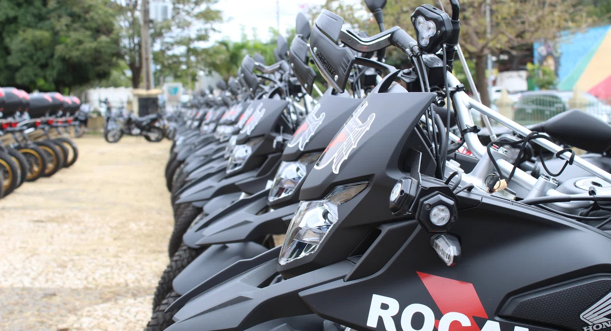 Entrega de motos para motopatrulhamento no Piauí