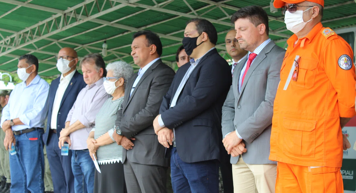 Entrega de viaturas para motopatrulhamento no Piauí