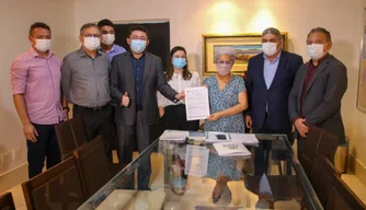 Regina Sousa e Secretário da Seduc.