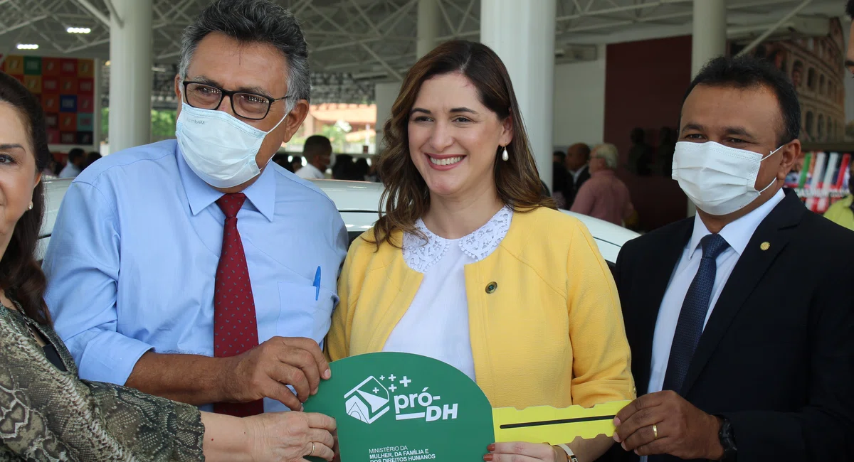 Entrega de veículos dos Conselhos Tutelares do Município