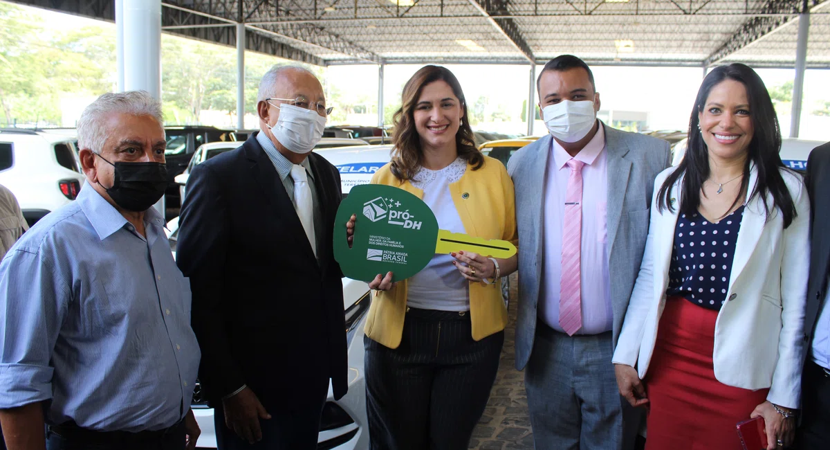 Entrega de veículos dos Conselhos Tutelares do Município