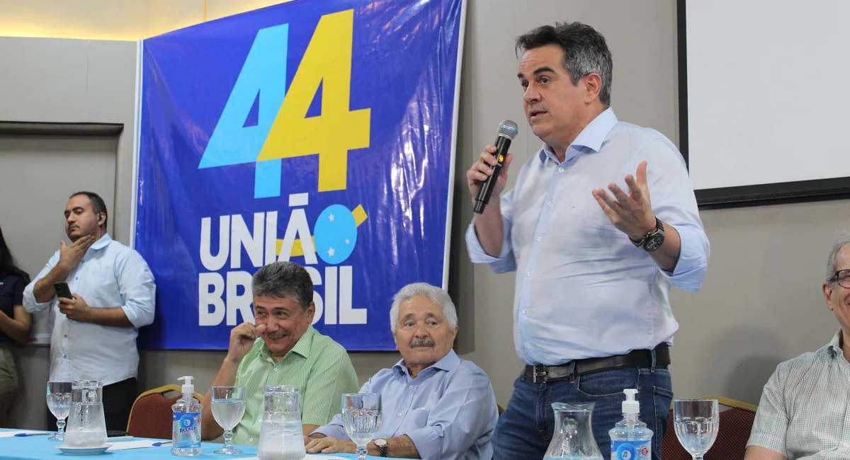 Oficialização do apoio de João Vicente Claudino a Sílvio Mendes