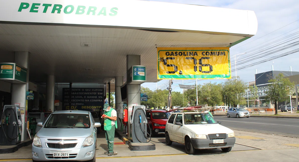 Gasolina Comum.