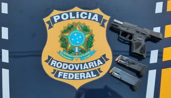 Arma de fogo apreendida durante abordagem da PRF.