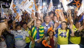 Sílvio Mendes em reunião popular