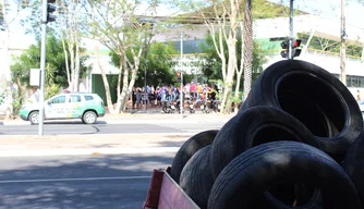 Carroceiros protestam em frente a Câmara Municipal de Teresina