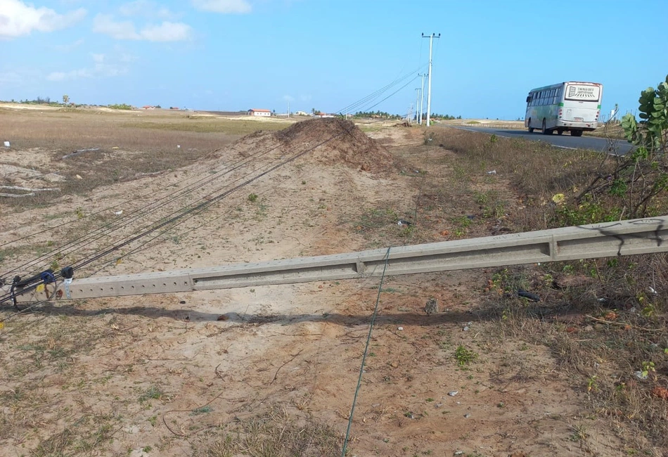 Poste caído