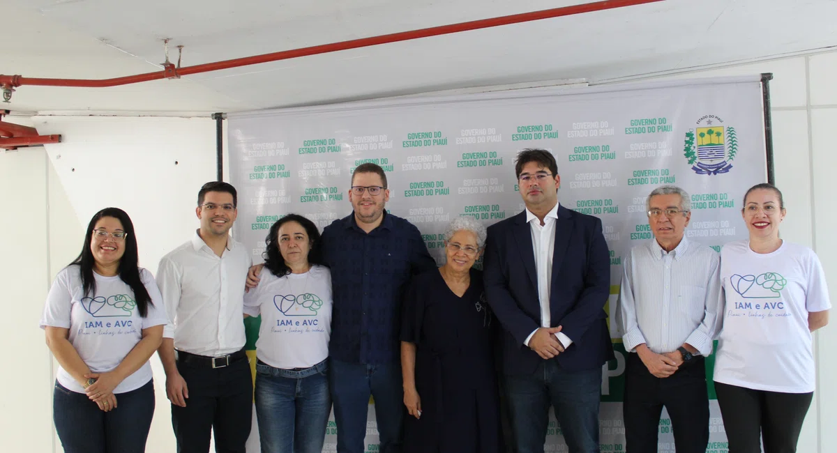 Entrega de Ambulâncias