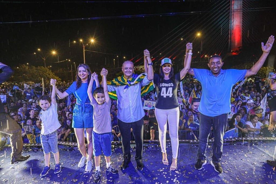 Sílvio Mendes participa de evento político na zona Leste de Teresina
