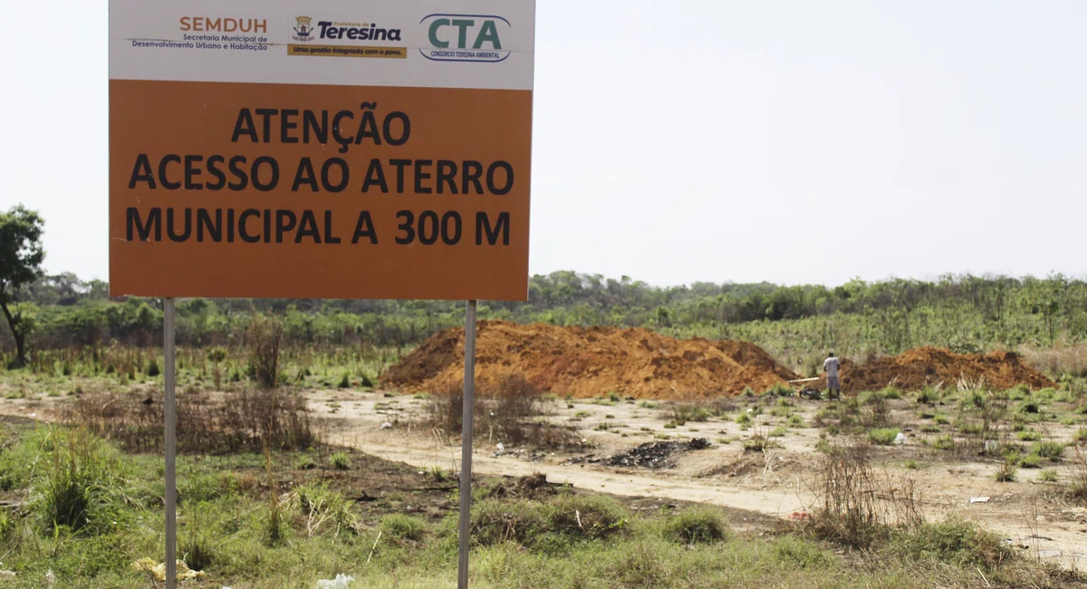 DHPP faz buscas em poço para encontrar suposto corpo em Teresina