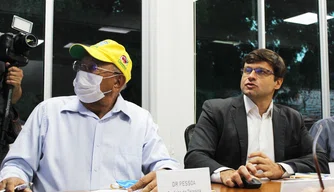 Prefeito Dr. Pessoa visita sede da Águas de Teresina