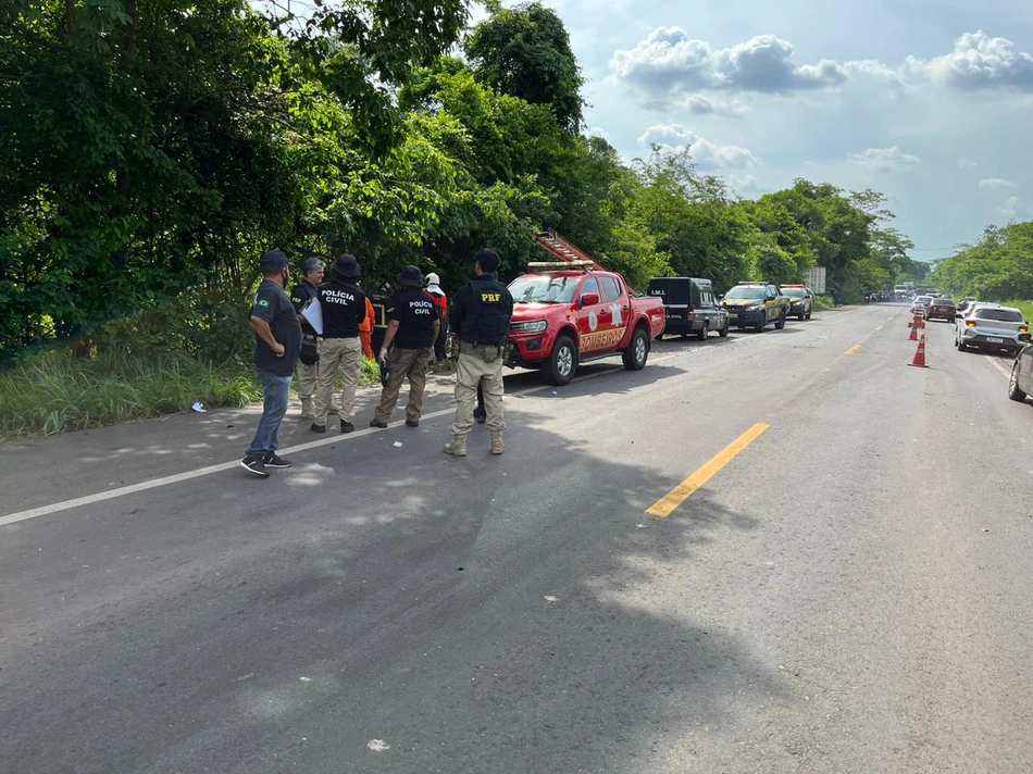 Empresário morre em acidente envolvendo três veículos em Teresina.