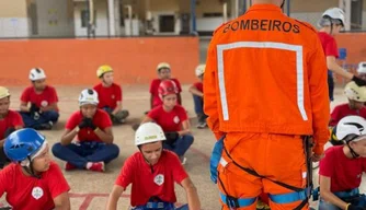 Projeto Bombeiro Mirim.