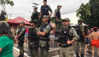 Blocos carnavalescos de Teresina recebem reforço de 1600 PMs em Teresina