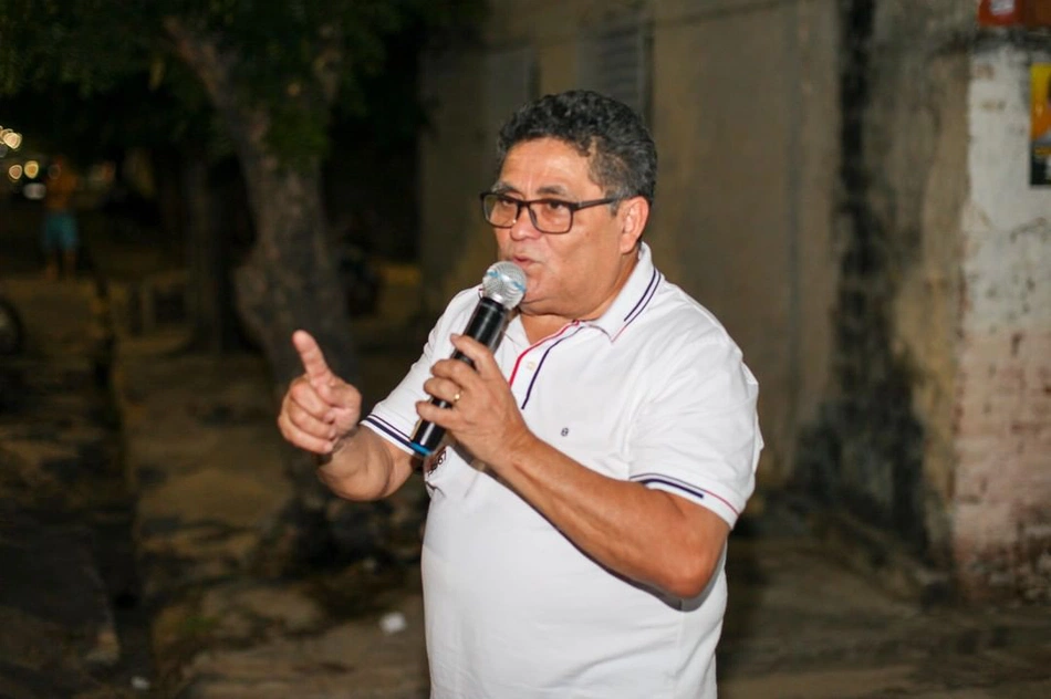 Cícero Magalhães.