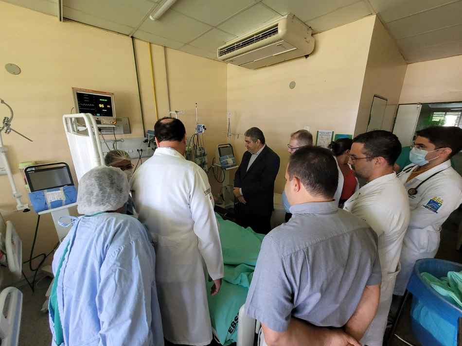 13 contemplados com implantação de marcapasso recebem alta no Piauí.