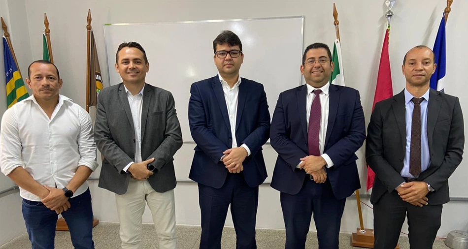 Chico Lucas se reúne com representantes do DRACO e Polícia Penal.
