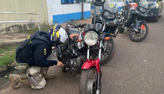 Motocicleta apreendida em Batalha