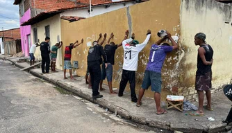 Polícia cumpre mandados e prende suspeitos na Vila Jerusalém em Teresina