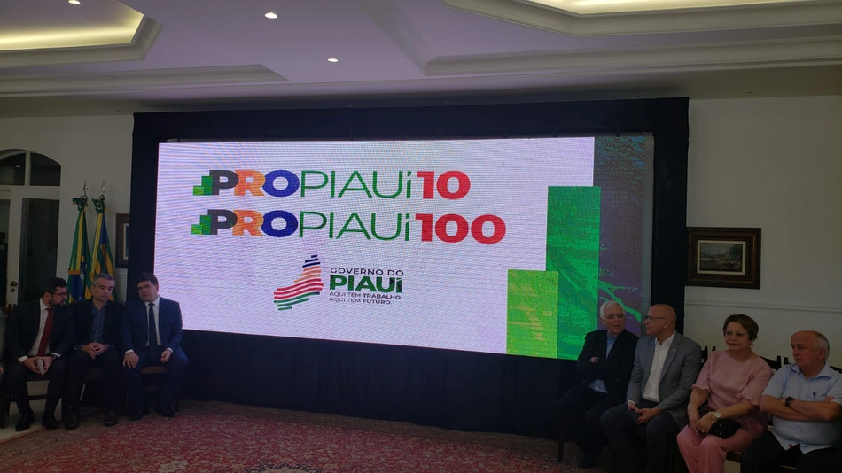 Governador Rafael Fonteles lança PRO Piauí 10 e PRO Piauí 100