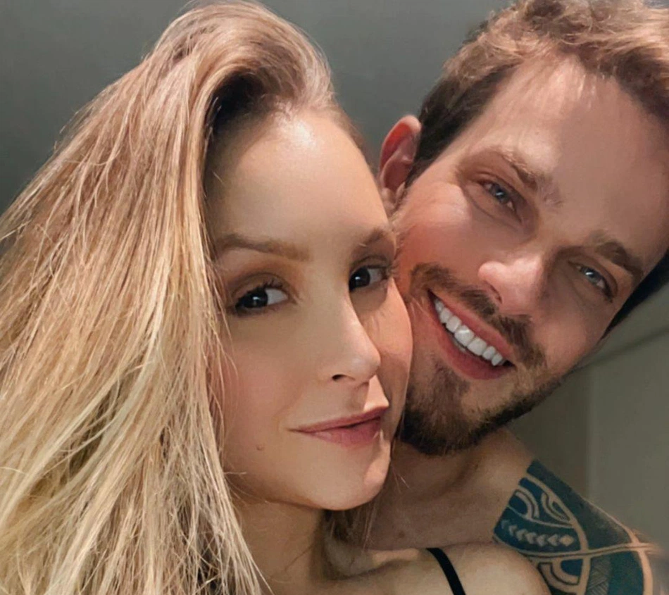 Carla Diaz e Felipe Becari