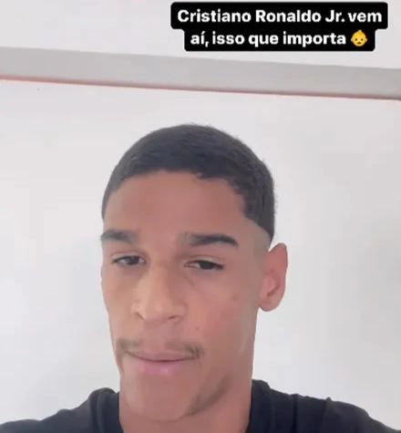 Luva de Pedreiro em Stories do Instagram