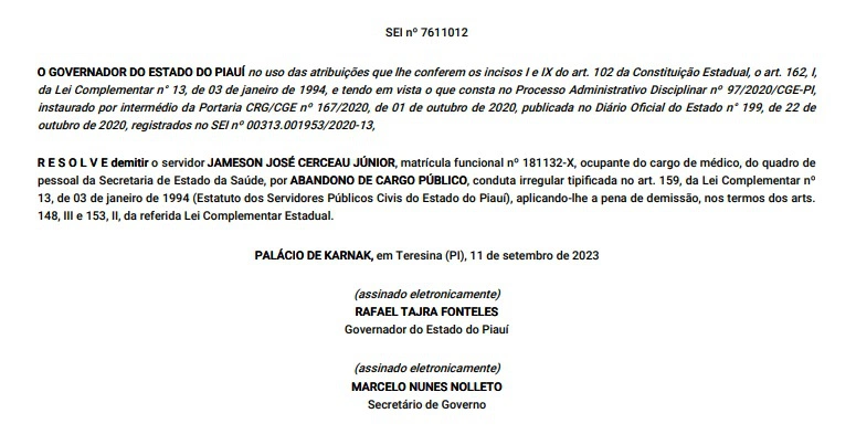 Rafael Fonteles assina demissão de médico da Sesapi