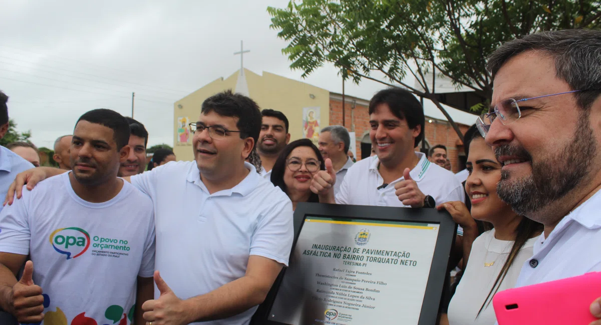 Rafael entrega primeira obra do Orçamento Participativo em Teresina