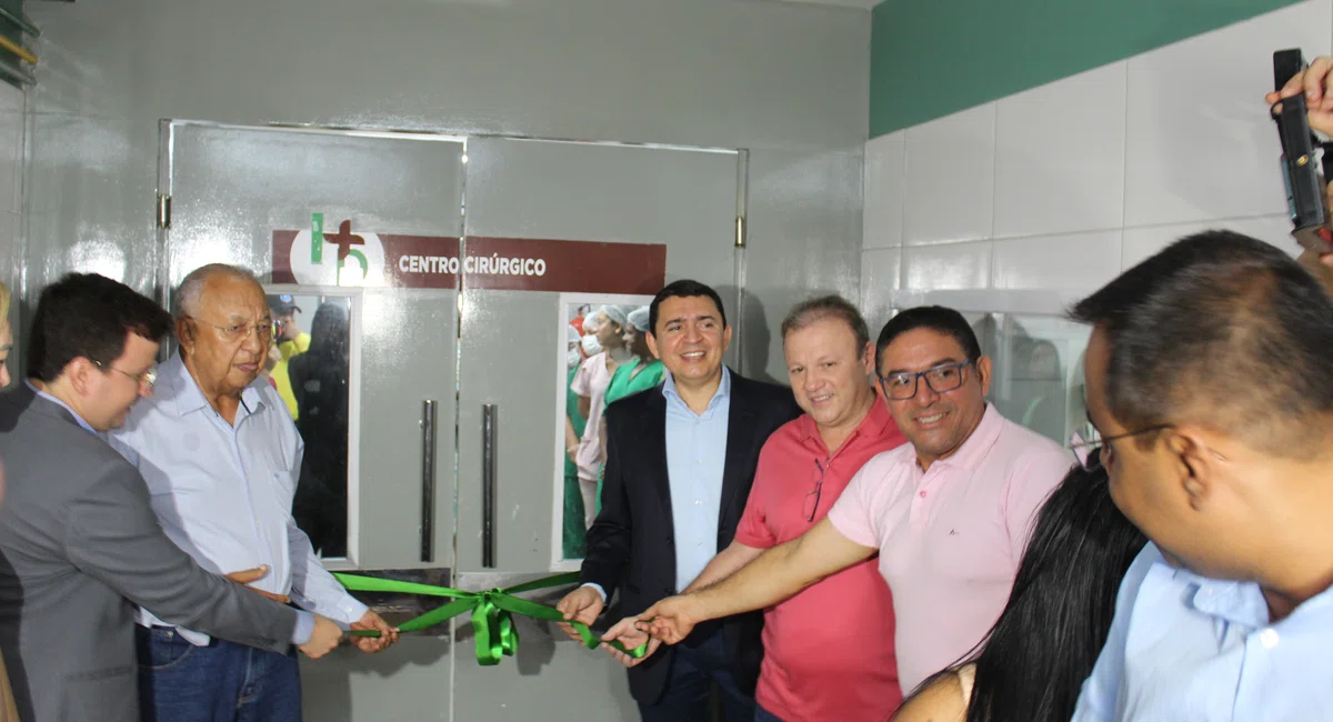 Inauguração do centro cirúrgico no Hospital do Dirceu II