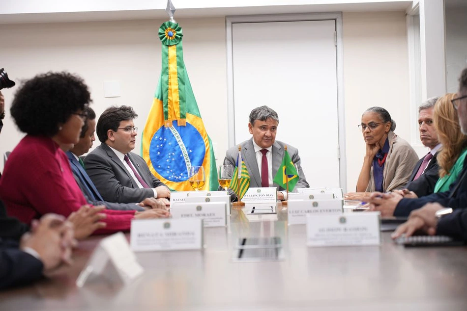 Rafael Fonteles adere à parceria para enfrentamento da desertificação