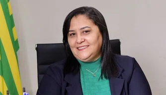 Prefeita de Manoel Emídio, Claudia Medeiros