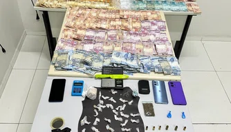 Material apreendido pela Polícia Civil durante operação
