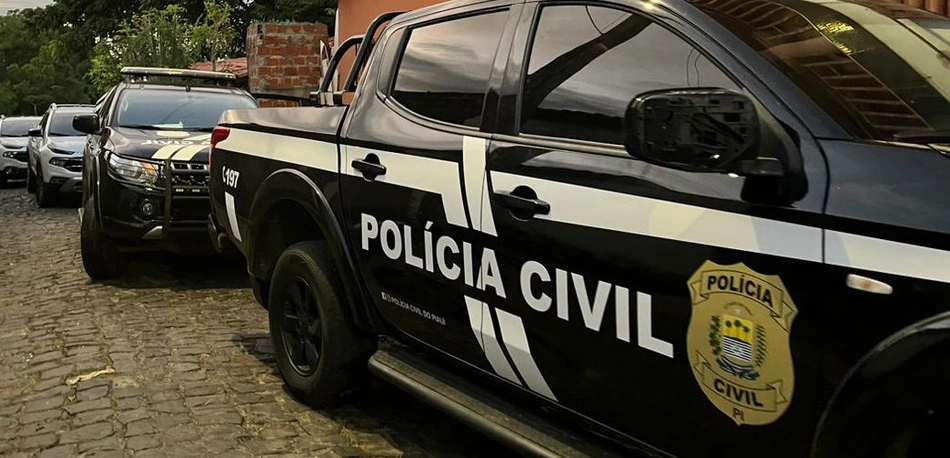 Policia Civil cumpre mandados de prisão por roubo de veículos em Teresina