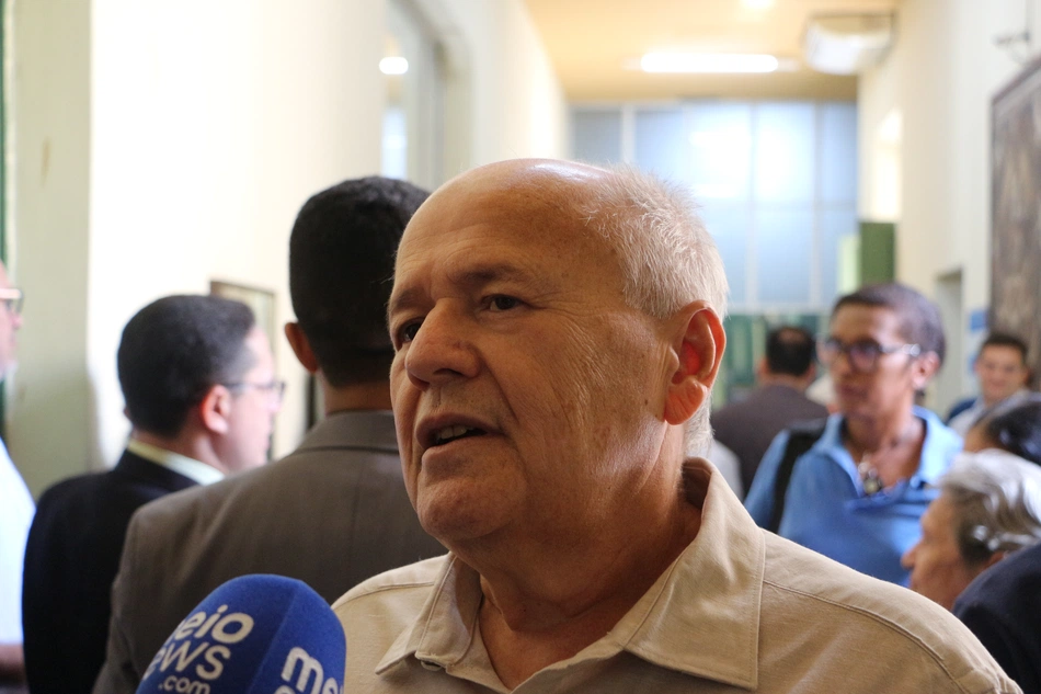 Charles Silveira
