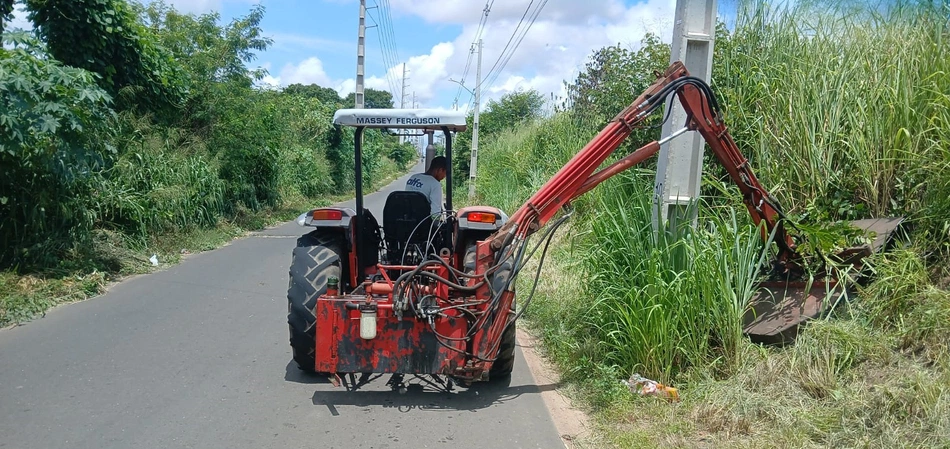 Estrada na zona rural de Teresina