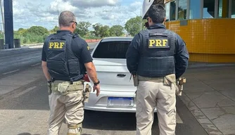 Veículo recuperado pela PRF