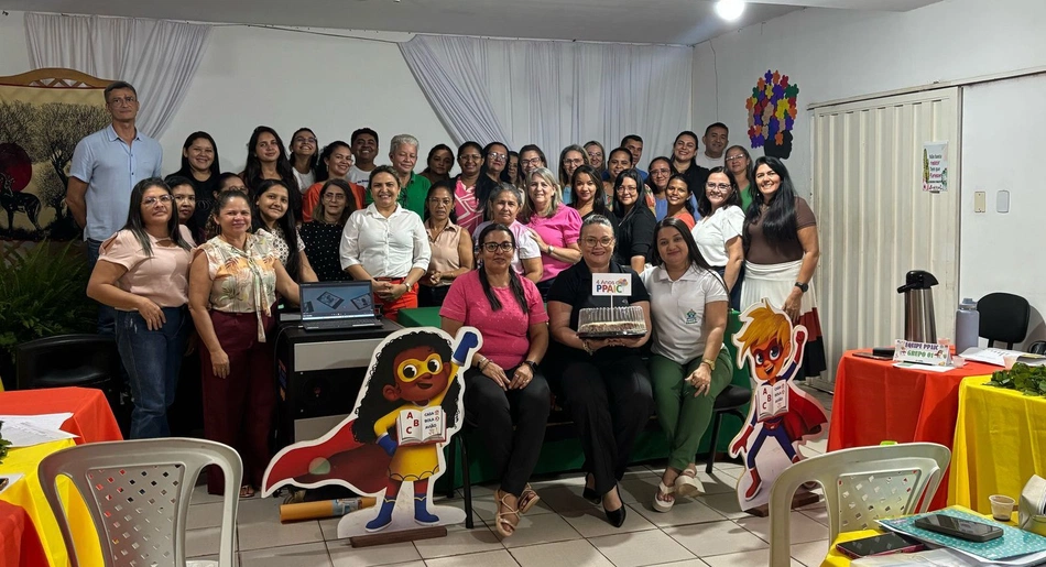 Educação de Esperantina realiza formação do PPAIC