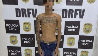 Suspeito de envolvimento no roubo de uma motocicleta