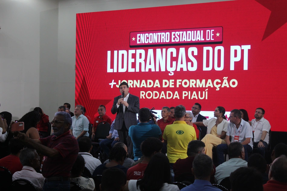 Governador Rafael Fonteles, durante evento do Partido dos Trabalhores