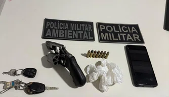Itens apreendidos pela PM.
