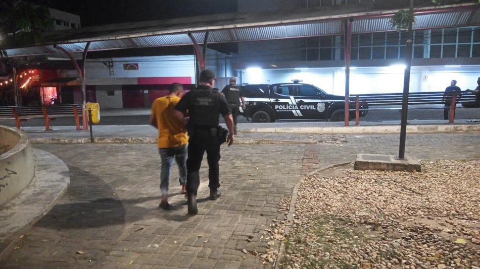 Homem preso por descumprir medida protetiva.